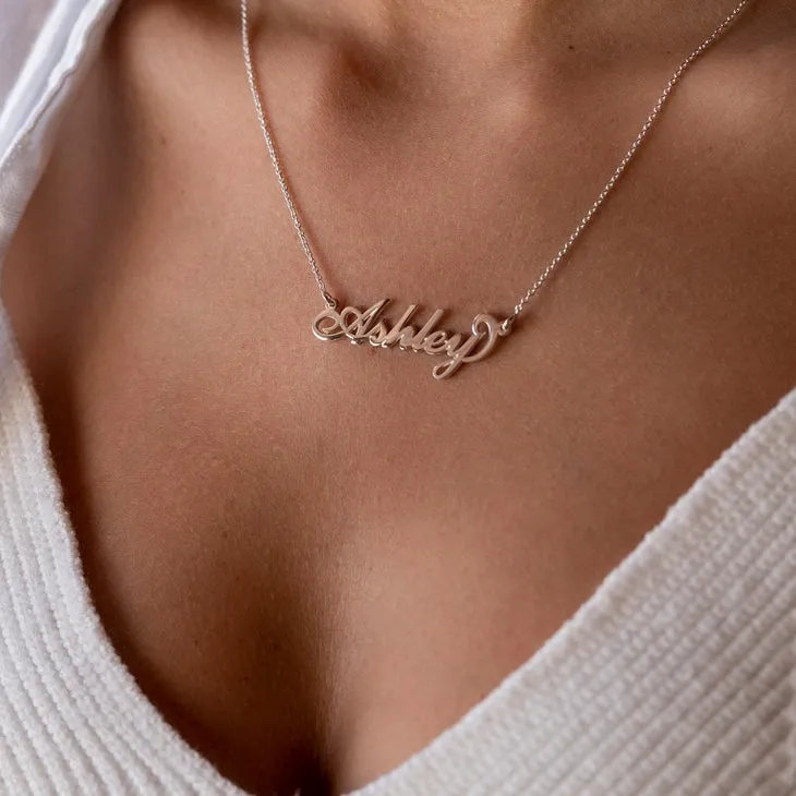14K Gold or White Gold Personalised Name Carrie Necklace