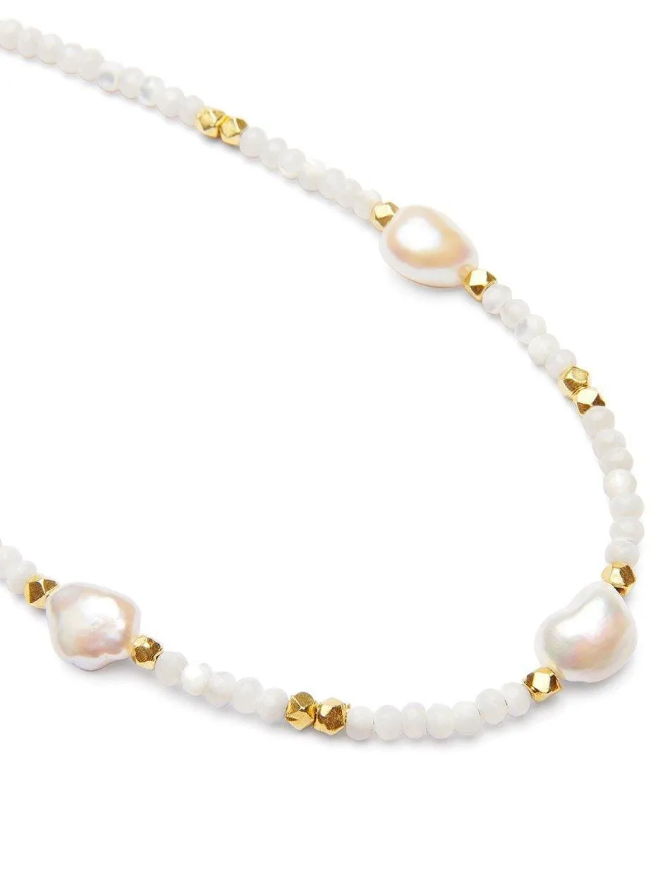 Beaded Choker with Mother Of Pearl and Baroque White Pearl