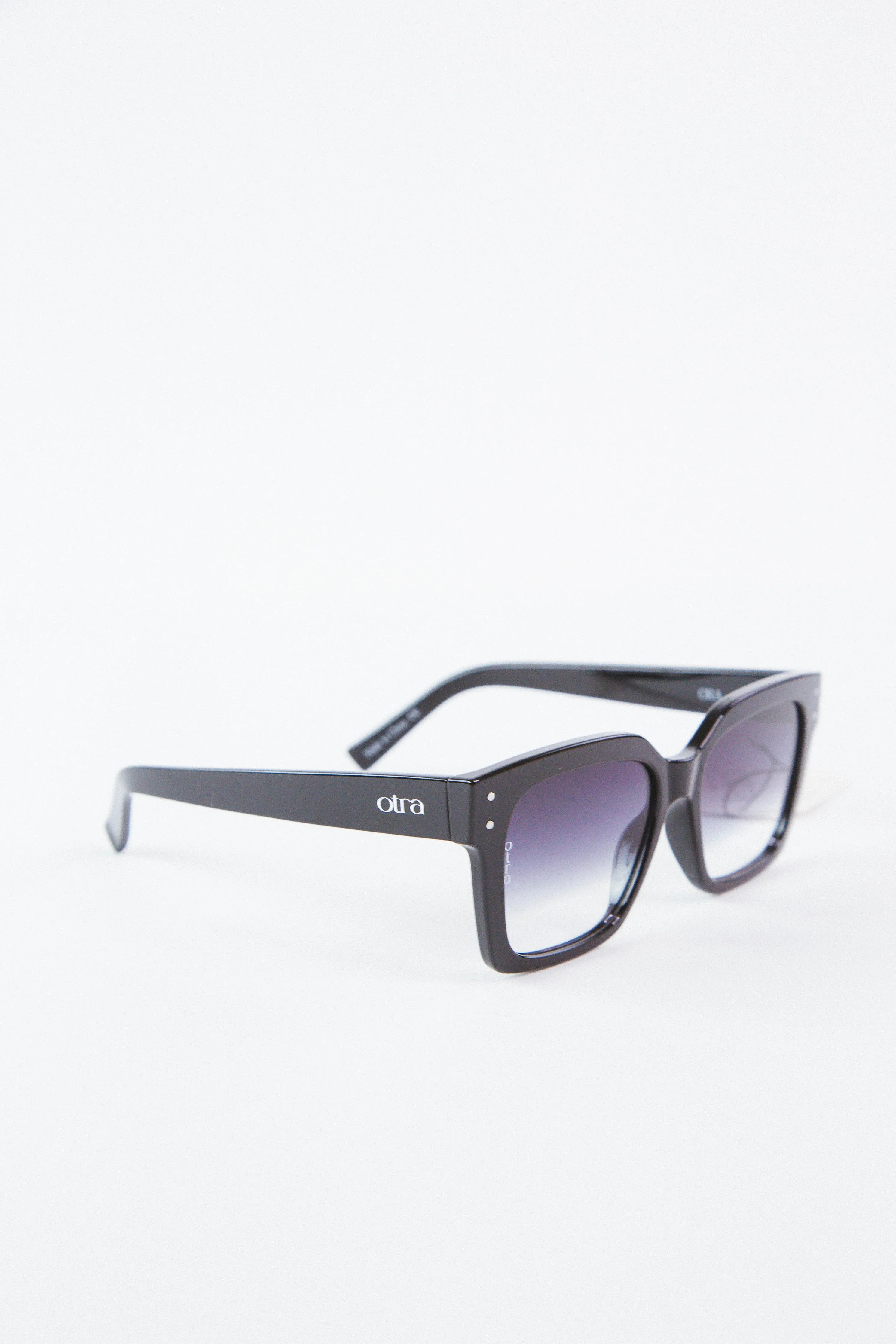 Ora Rounded Cateye Sunglasses, Black/Smoke | Otra