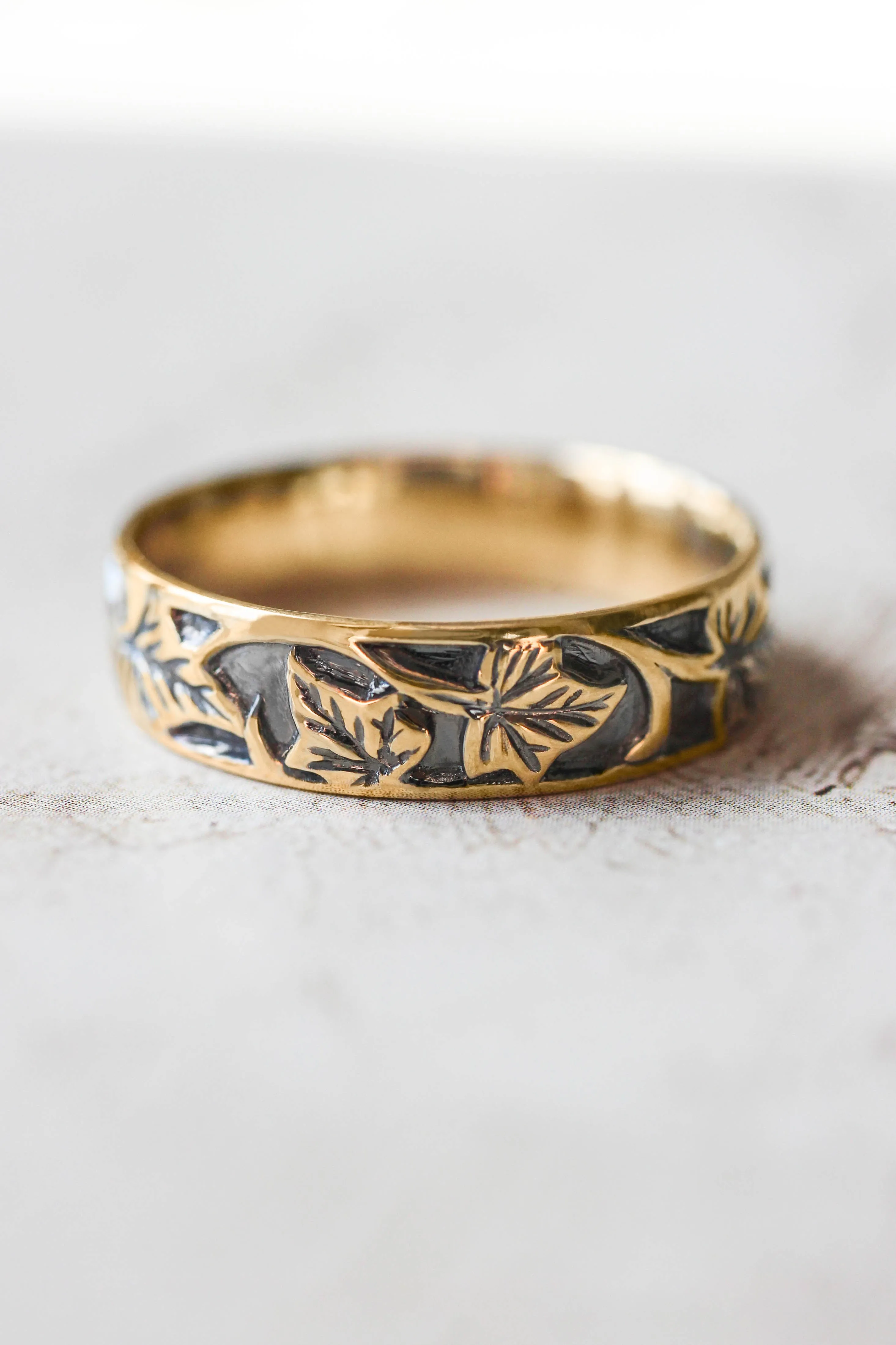 READY TO SHIP: Gold leaf wedding band for man, ivy leaves ring in 14k rose gold, AVAILABLE RING SIZES: 6.5-8.5 US