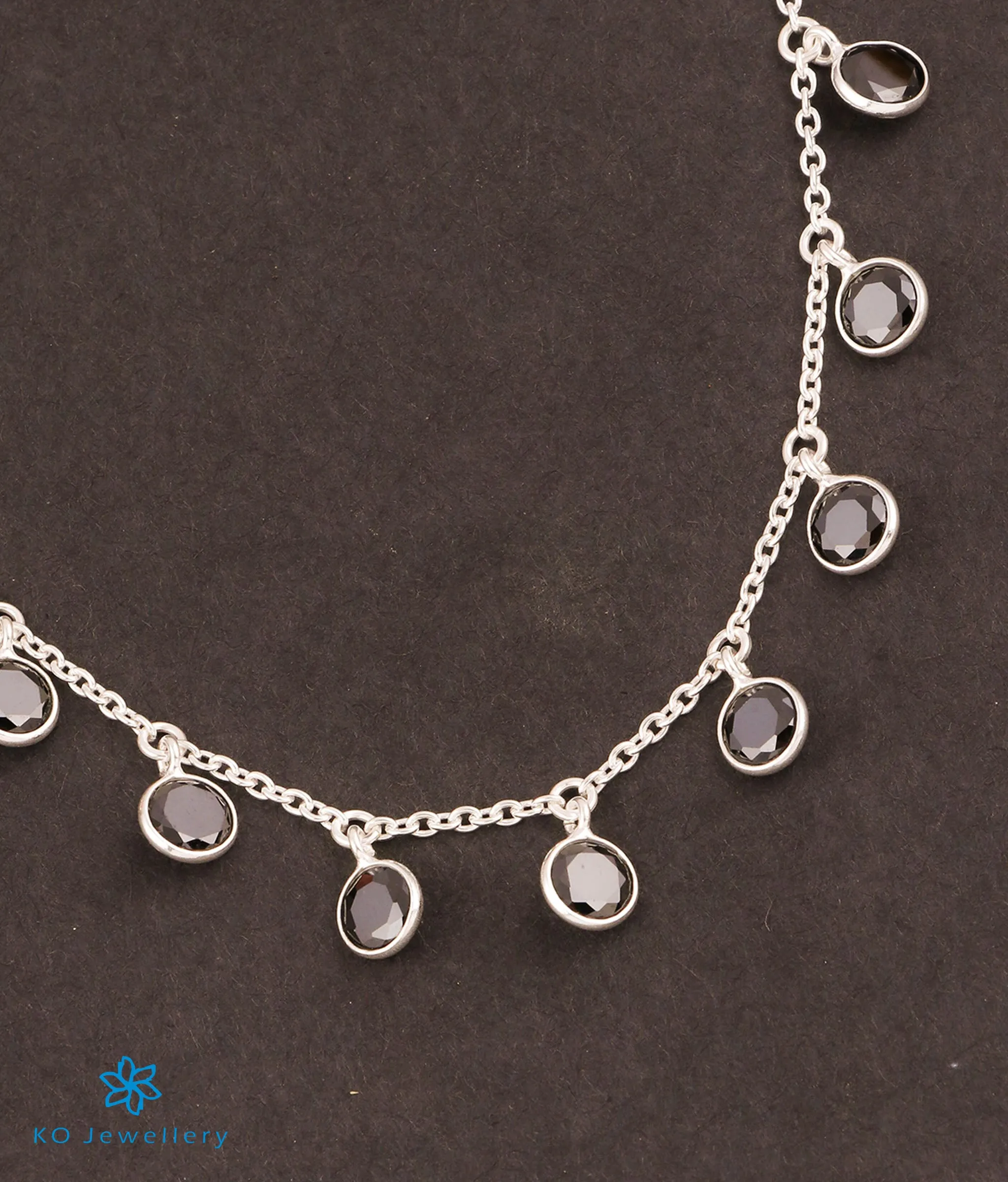 The Prakrit Silver Gemstone Necklace (Black)