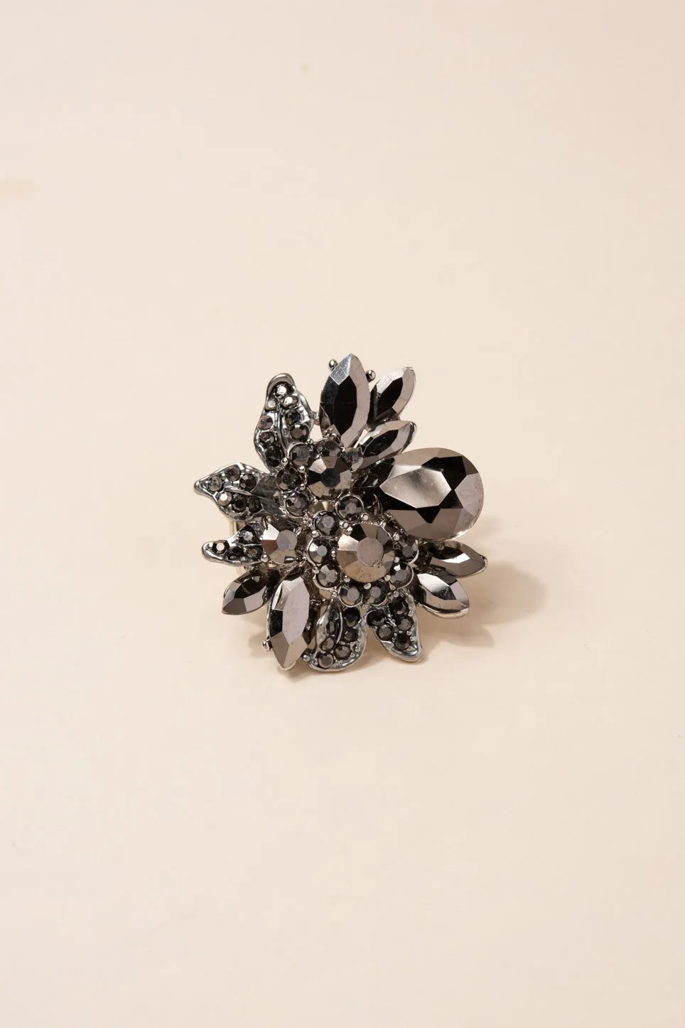 Willa Floral Rhinestone Ring