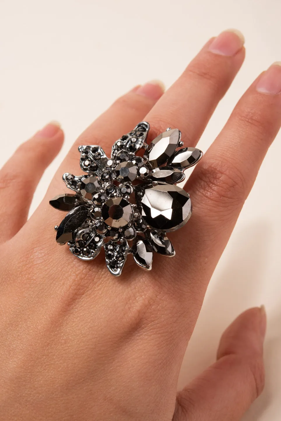 Willa Floral Rhinestone Ring